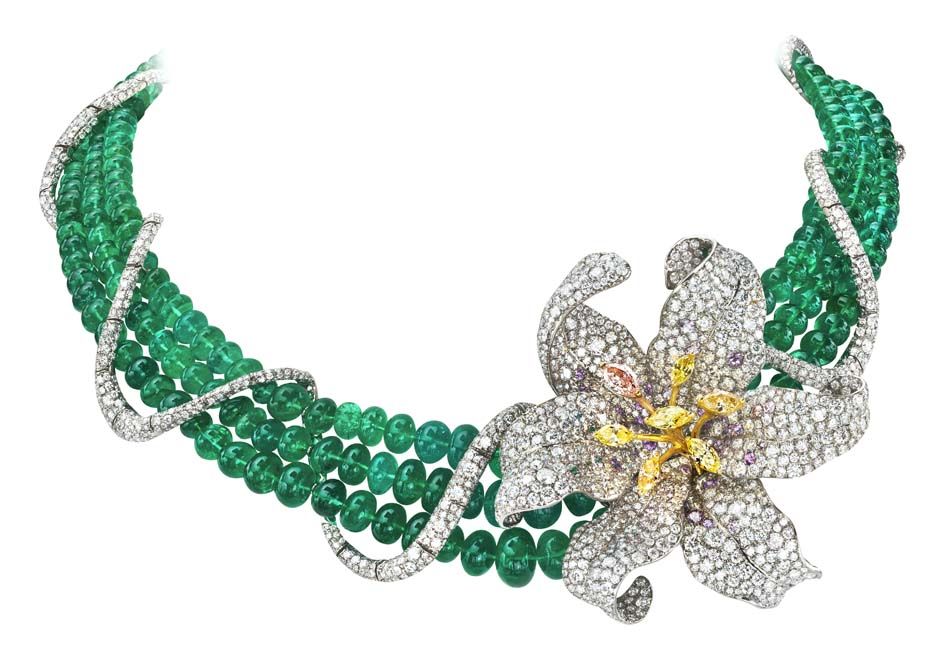 Anna Hu_Turandot Lily necklace.jpg