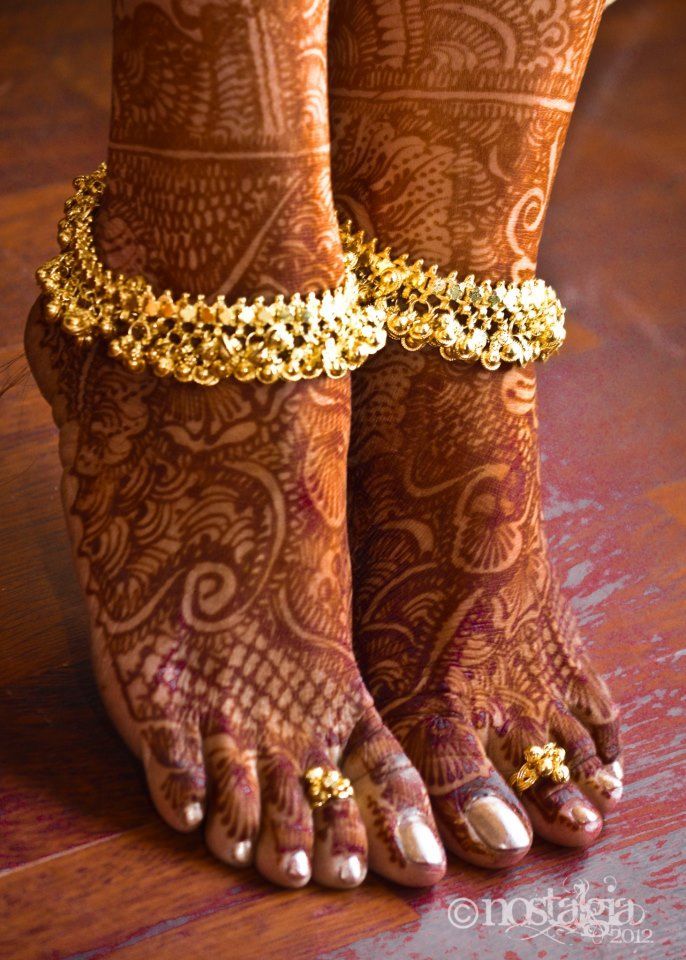 Индийские браслеты на ногу